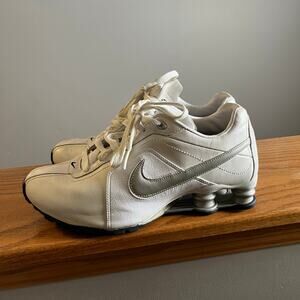 Nike Shox Conundrum White Silver Sneakers Women’s 9‎ Men’s 7.5 Y2K Streetwear
